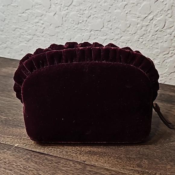 Kate Spade Small Ruffle Cosmetic- Briar Lane Quilted‎ Velvet in Cherry Wood - Picture 2 of 4